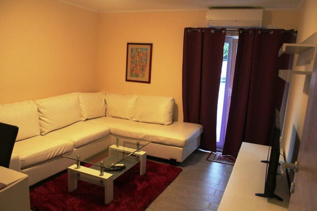 Apartment Sax Jezera Exterior photo
